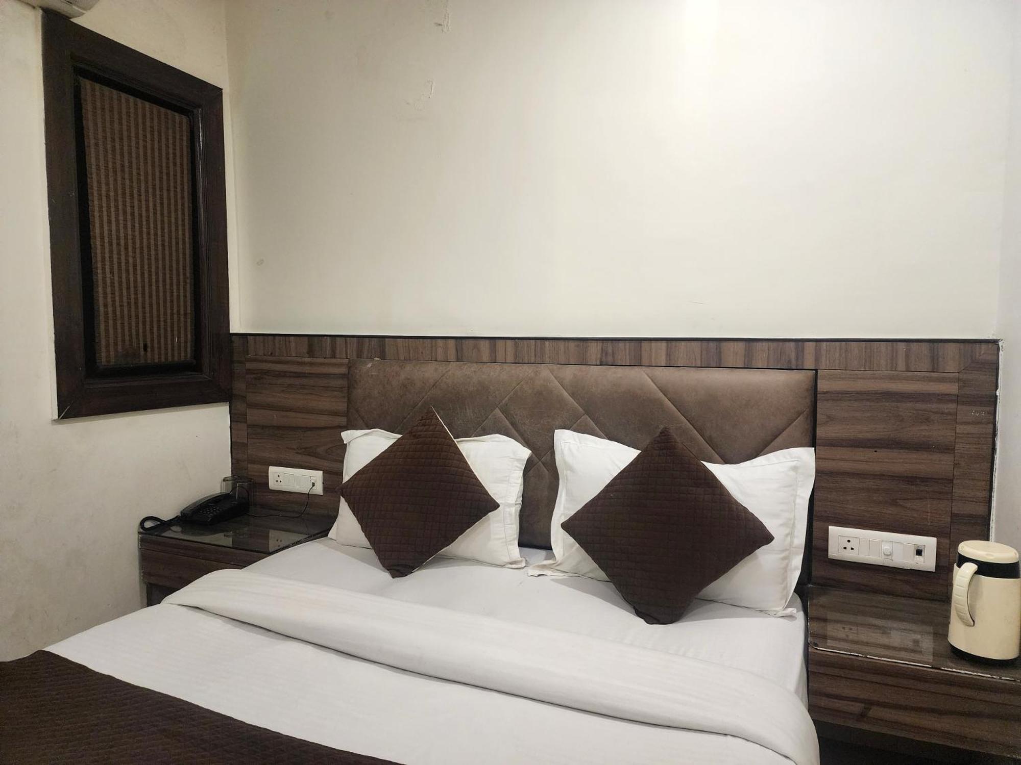 Hotel Merry Gold Yeni Delhi Dış mekan fotoğraf