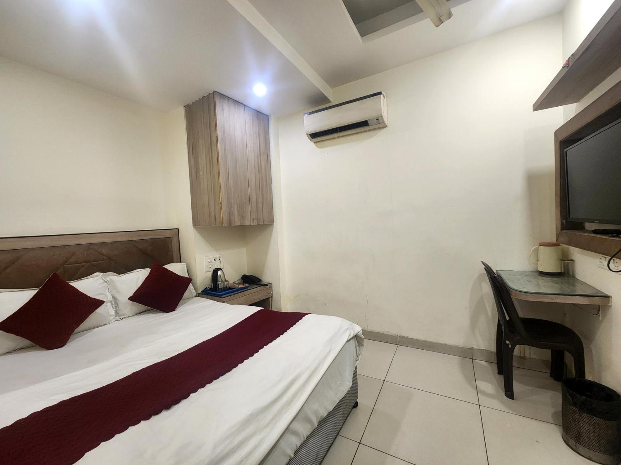 Hotel Merry Gold Yeni Delhi Dış mekan fotoğraf