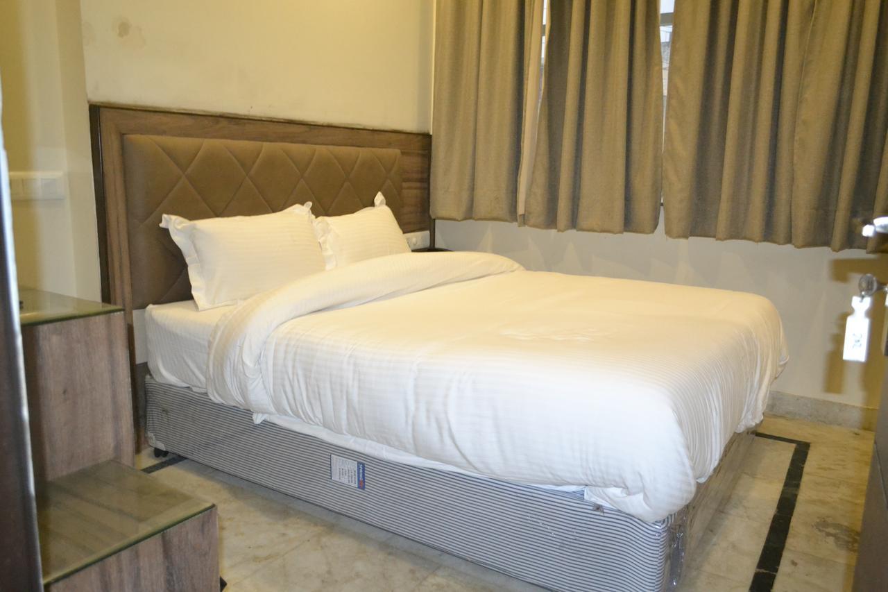Hotel Merry Gold Yeni Delhi Dış mekan fotoğraf